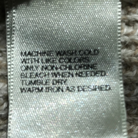 Eddie Bauer Size Large Camel Sweater Vest: 2160 - Picture 6 of 7